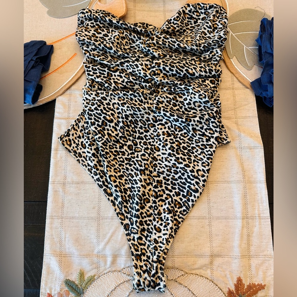 Le Lis Animal Print Bodysuit in Black and Tan